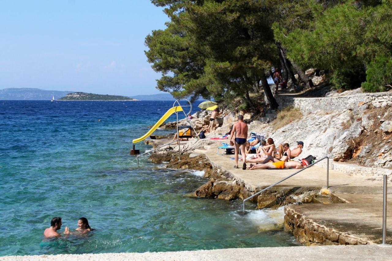 Apartments With A Parking Space Sali, Dugi Otok - 8181 Kültér fotó