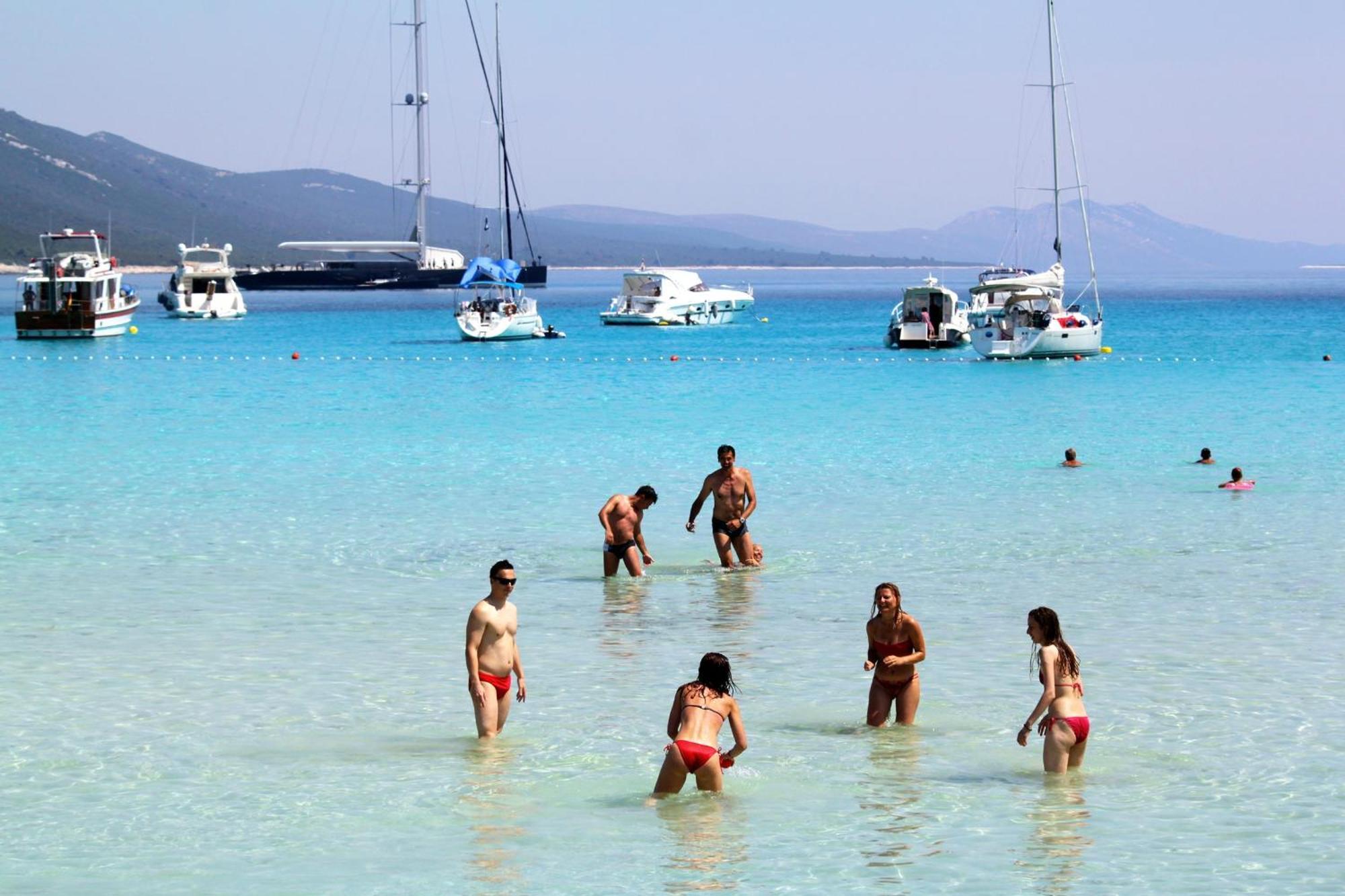 Apartments With A Parking Space Sali, Dugi Otok - 8181 Kültér fotó